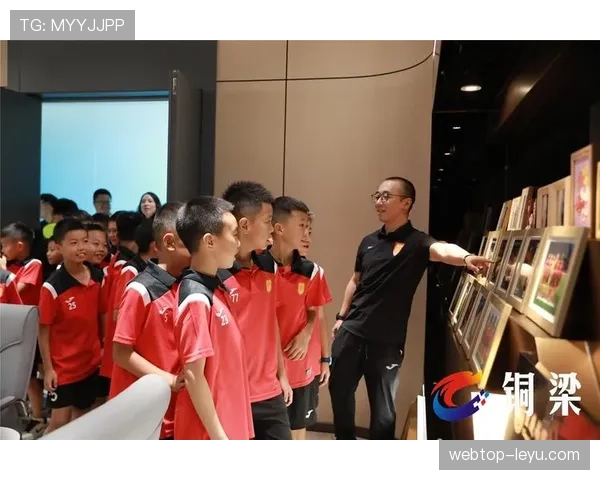 青训新星闪耀赛场，未来足球希望之星引热议