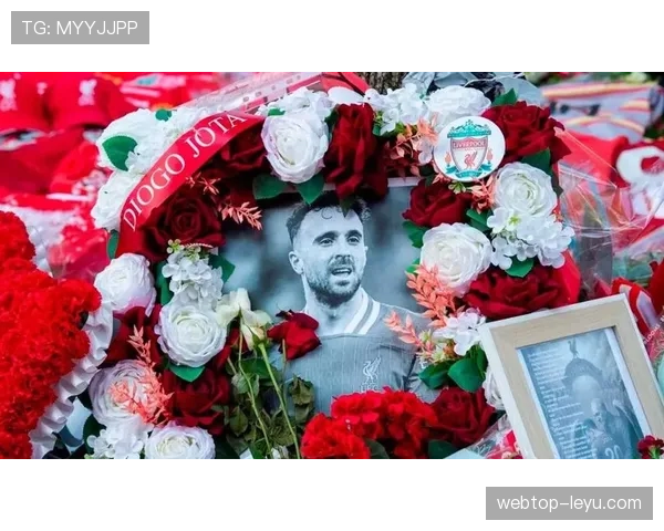 马丁内斯成功续约，状态回暖将继续为球队贡献力量