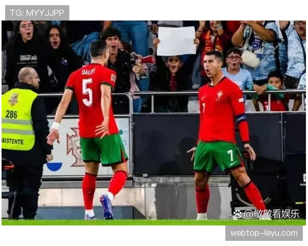 卡佩罗：战术大师铸就传奇，足球史册铭记其卓越成就