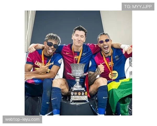 拉菲尼亚国家德比闪耀全场，巴萨稳健发挥斩获关键胜利