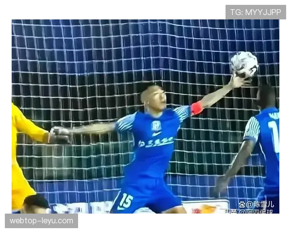 门将接回传球为何不能用手?规则拆解 门将接回传球为何不能用手?规则拆解